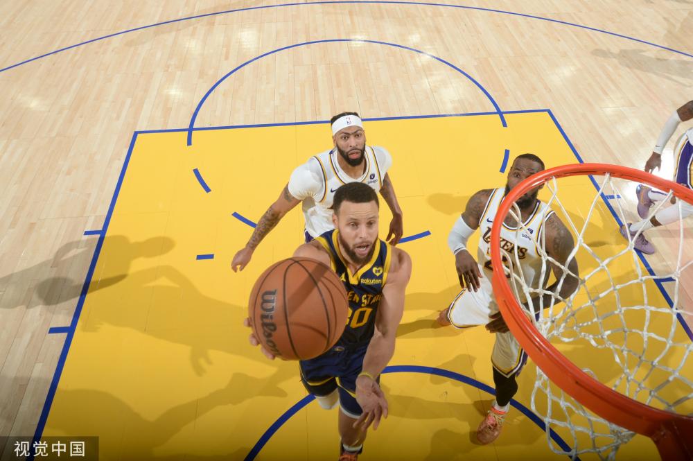 伊涅斯塔任 伊涅斯塔任