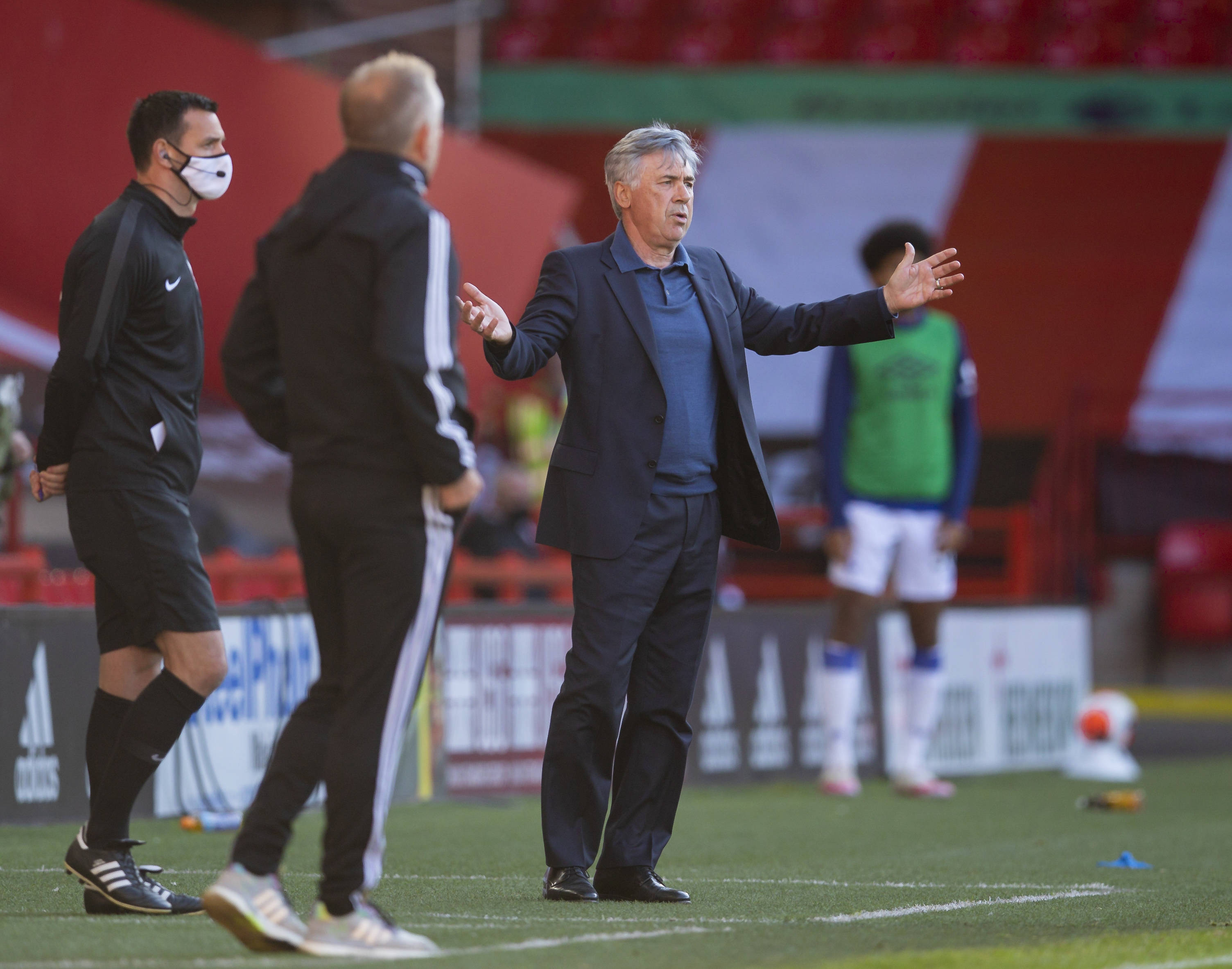 现了米兰近 现了米兰近